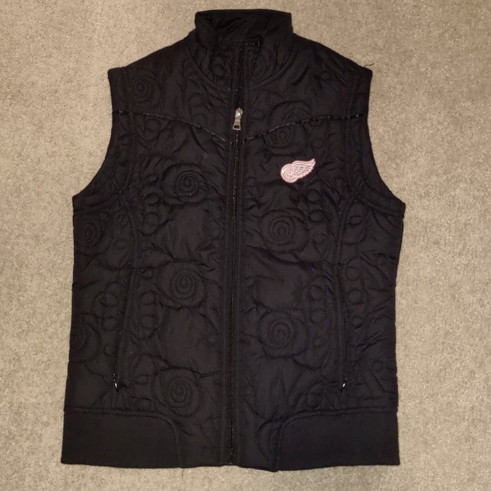 Red wing vest
